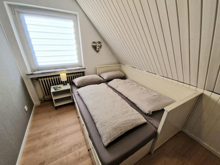 Gemuetliche Direkt Am Kuestenkanal! Appartement *